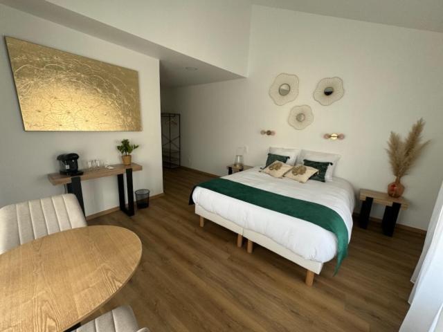 Bed and Breakfast Au Coeur De Montmedy Номер фото