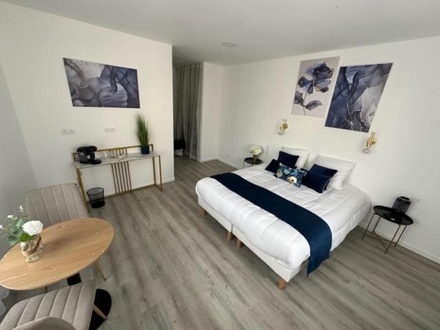 Bed and Breakfast Au Coeur De Montmedy Екстер'єр фото